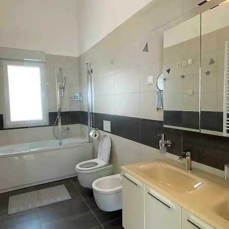 Ria Lungomare * Rijeka