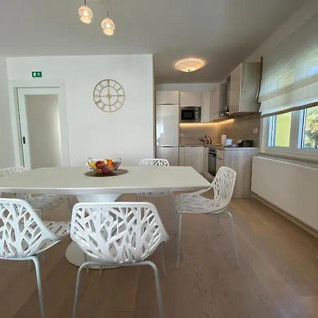 Lägenhet Ria Lungomare Rijeka