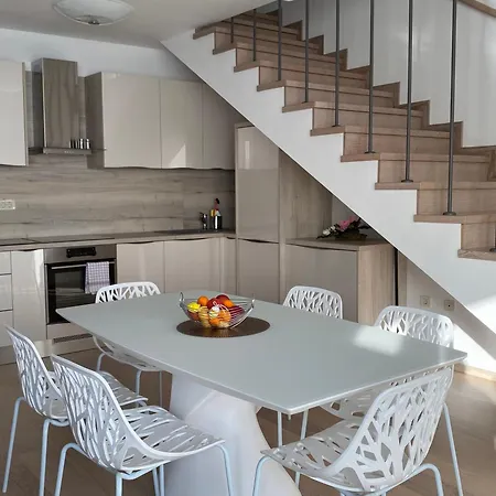 Ria Lungomare Lägenhet *