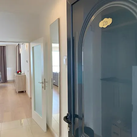 Ria Lungomare Lägenhet *