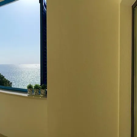 Lägenhet Ria Lungomare *